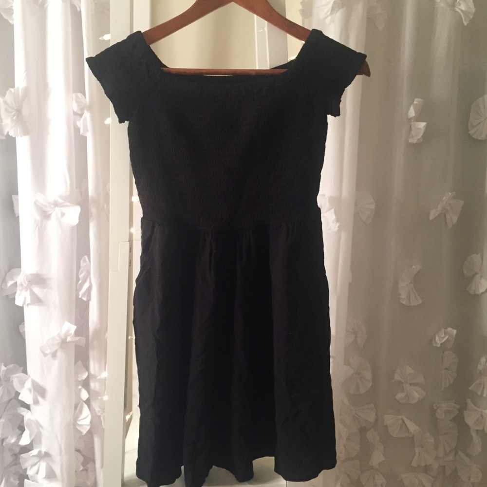 Express Off-the-Shoulder Dress w/Pockets